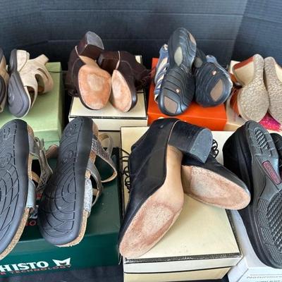 Lot 519 Variety of Ladies Shoes