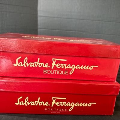 Lot 520 Ladies Ferragamo shoes