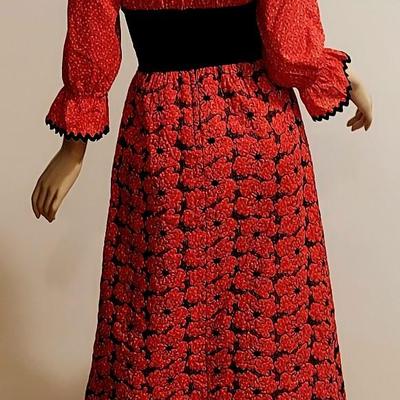 Vtg 1970s Tracy Petites red/blk Quilded Corset Maxi dress