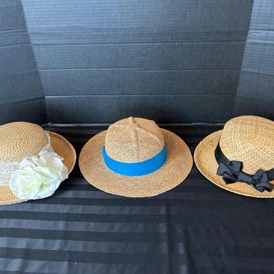 Lot 527 Ladies hats