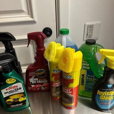 Lot 541 Car cleaning supplies