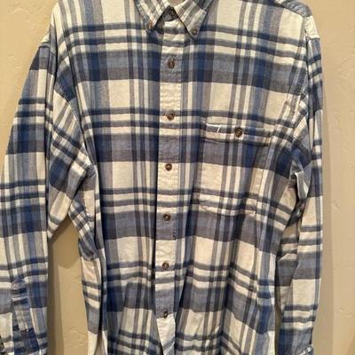 Lot 528 Variety of Mens Shirts