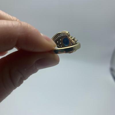 14K Gold Ring with Blue Gemstone & Many Diamonds (B1-HS)