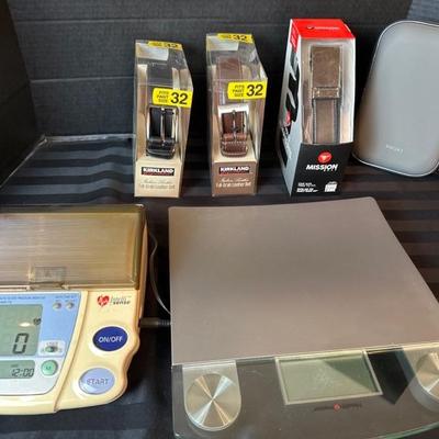 Lot 535 3 men’s Belt size 32 Blood pressure monitor