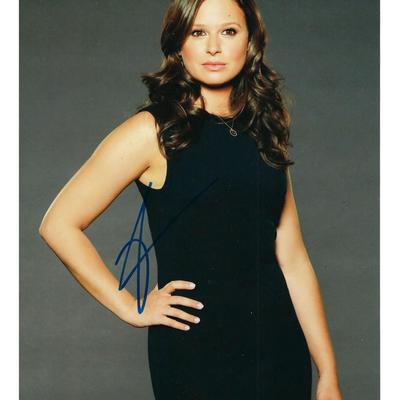 Katie Lowes signed photo