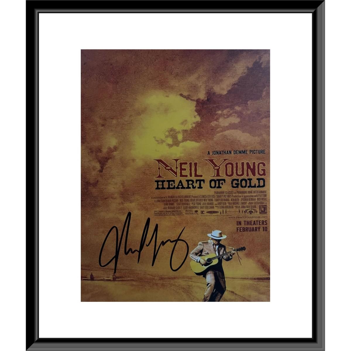 NEIL YOUNG signed autographed photo COA Hologram main image 1