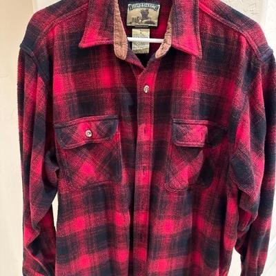 Lot 571 Variety of men’s shirts / button up Sweaters