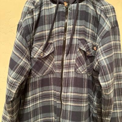 Lot 571 Variety of men’s shirts / button up Sweaters