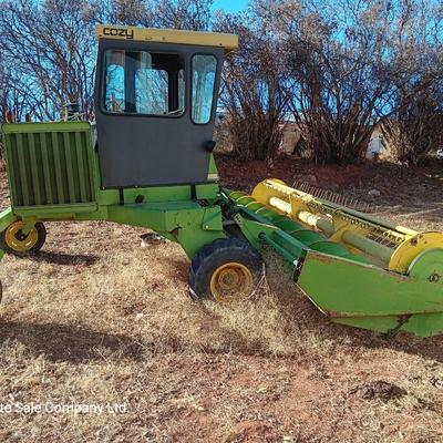 John Deere 830 Windrower swather