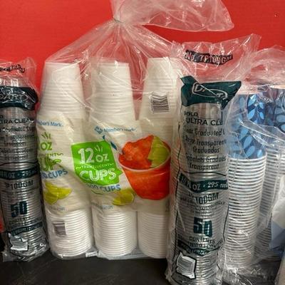 Lot 544 various sizes disposable cups