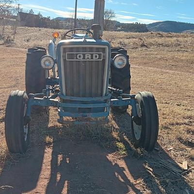 Running Ford 2600 Tractor