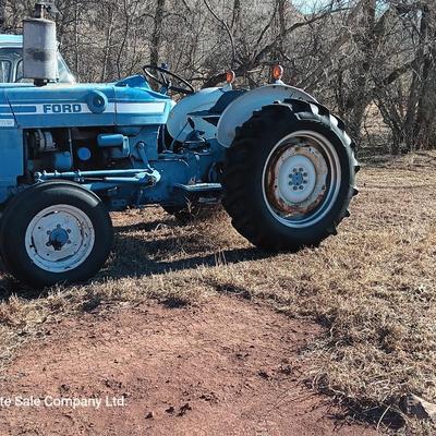 Running Ford 2600 Tractor