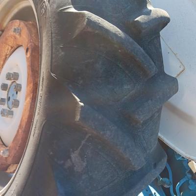 Running Ford 2600 Tractor