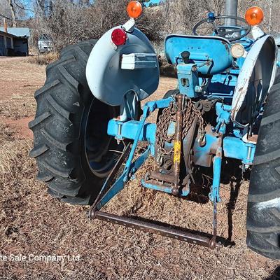 Running Ford 2600 Tractor