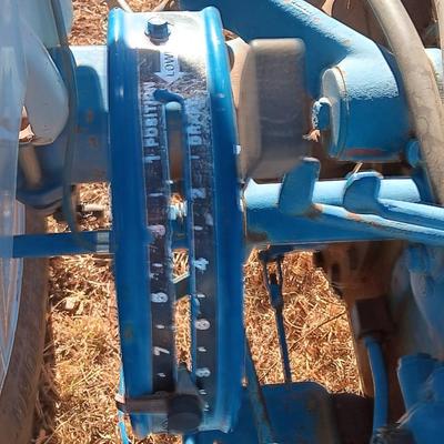Running Ford 2600 Tractor