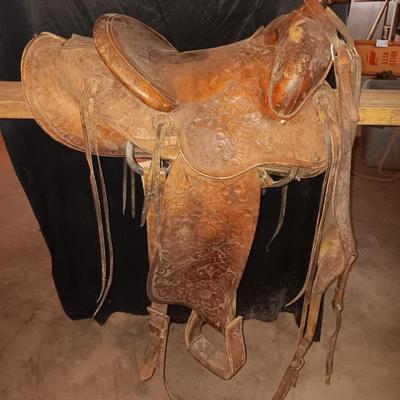 Antique leather saddle - Buck Steiner Maker Austin Texas