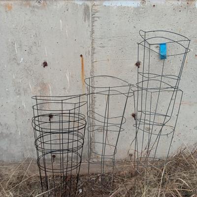 Several tomato / garden plant cages