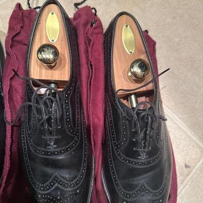 Lot 577 Mens dress shoes