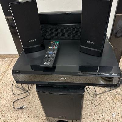 Lot 549, Sony Blu-ray disc/DVD home theater system BDV – E500W