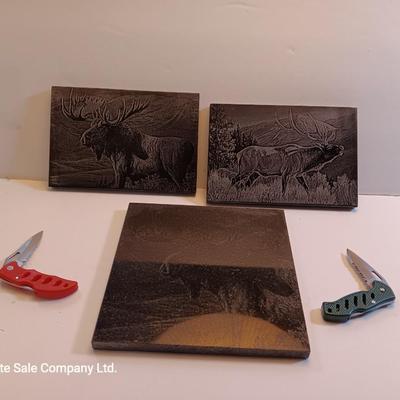 Laser art tiles moose & elk with two pocketknives