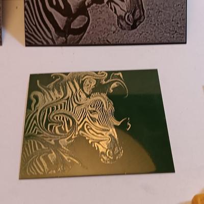 Laser art tiles tin with turtle - Zebra- Polar bear and two pocketknives