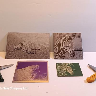 Laser art tiles tin with turtle - Zebra- Polar bear and two pocketknives