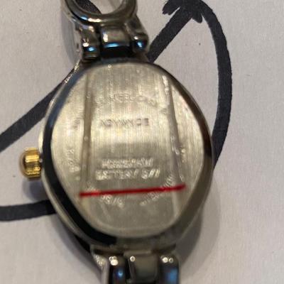 Ladies Quartz Watch