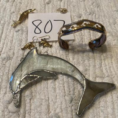 Dolphin Lot