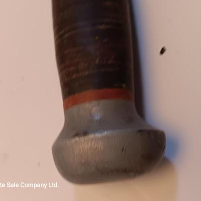 Hunting knife with leather sheath