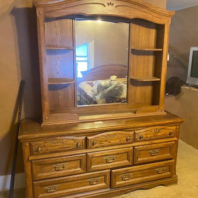 Dresser