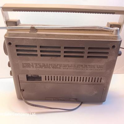 General Electric Model 7-2963A AM/FM/ TV PS AIR Instant weather electric or battery operated radio