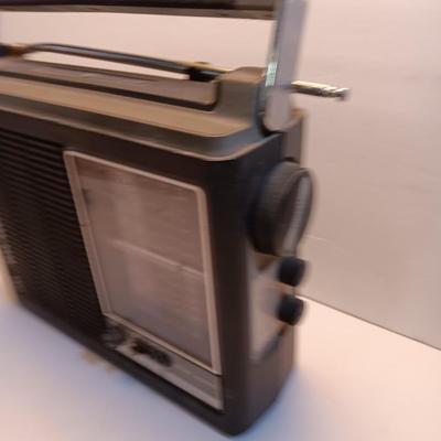 General Electric Model 7-2963A AM/FM/ TV PS AIR Instant weather electric or battery operated radio
