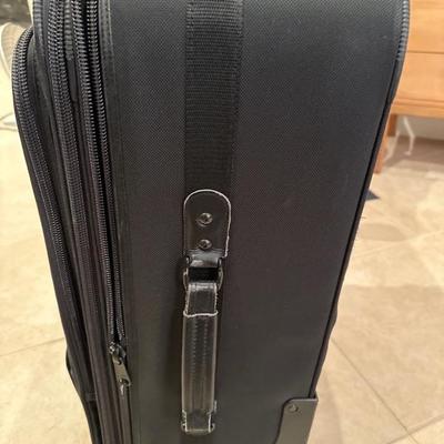 Lot 583 Large Kirkland Luggage