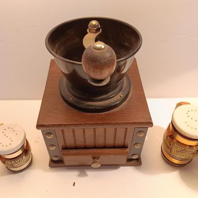 Coffee bean grinder with salt & pepper shakers