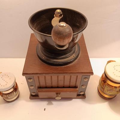 Coffee bean grinder with salt & pepper shakers