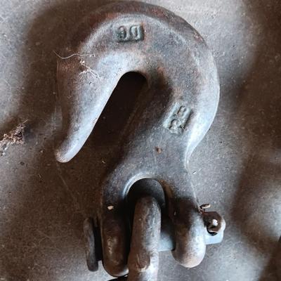 Tow chain with two steel hooks