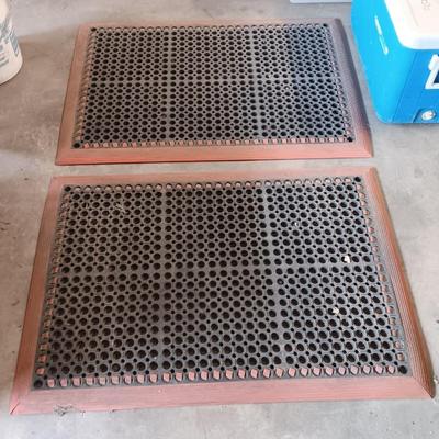 Two rubber floor mats - Anti fatigue thick rubber floor mats