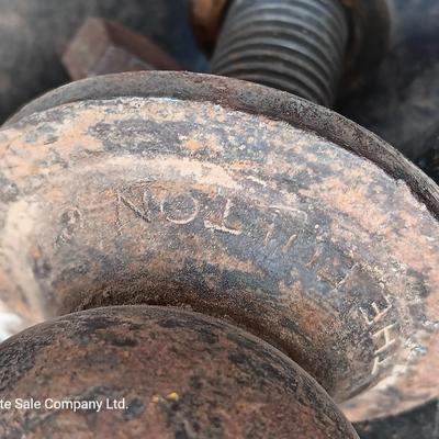 Tow hitch plate with extra balls