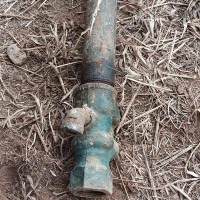 Outdoor frost-free water hydrant