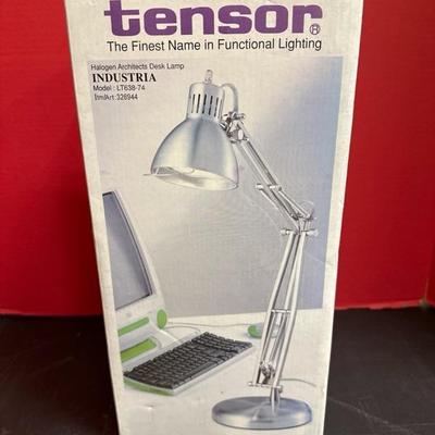 Lot 562 Tensor desk lamp