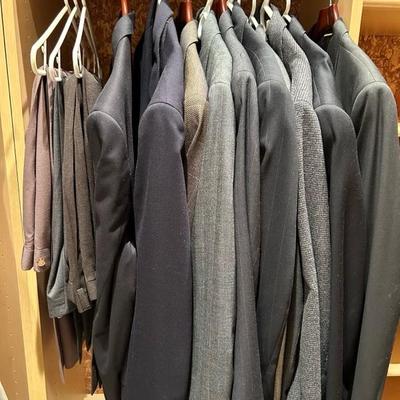 Lot 589 Mens clothing