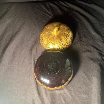 Assortment of Gold Lacquer Ware Bowls (D-JS)