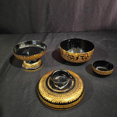 Assortment of Gold Lacquer Ware Bowls (D-JS)