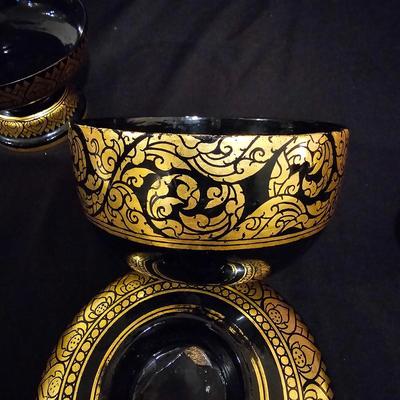 Assortment of Gold Lacquer Ware Bowls (D-JS)