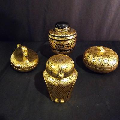 Assortment of Gold Lacquer Ware Bowls (D-JS)