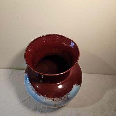 Vintage Glass Vase w/Decoration (D-JS)