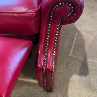 Bradington Young Red Leather Recliner (D-MG)