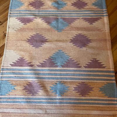 Southwest Style Throw Rug (LR-MG)