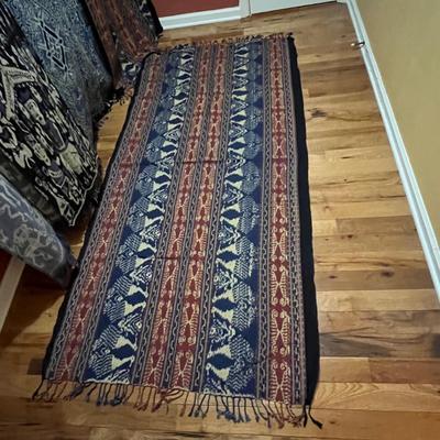 â€œSelandangâ€ Shawls & More (PB-RG)