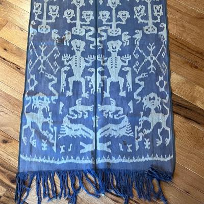 â€œSelandangâ€ Shawls & More (PB-RG)